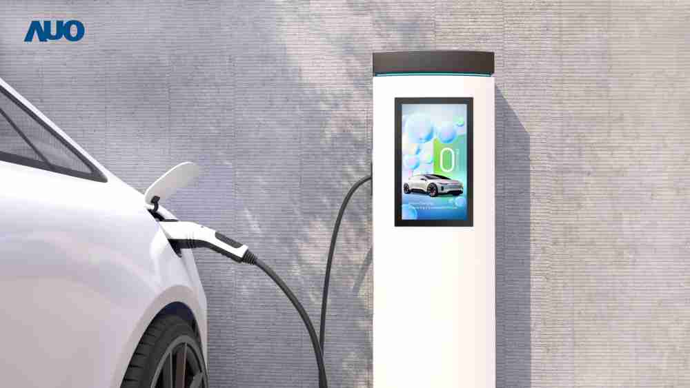 友達〝EVSE車用充電樁解決方案〞專為電動汽車充電樁設計，，具有高亮度、、、、克服戶外艱難環境的耐溫、、、耐紫外線等特性，，，並搭載散熱性及擴充性強的高效能工業電腦，，，可實現人機互動訴求，，，，如資訊顯示、、、、支付等應用